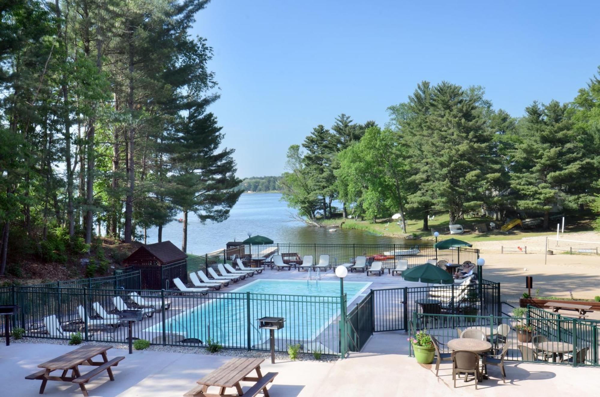 Bakers Sunset Bay Resort Lake Delton Exterior foto